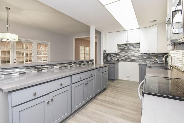 201 Vanderpool Lane 113, Houston, TX 77024