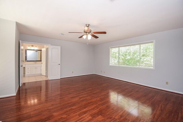 201 Vanderpool Lane 113, Houston, TX 77024