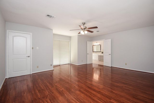 201 Vanderpool Lane 113, Houston, TX 77024