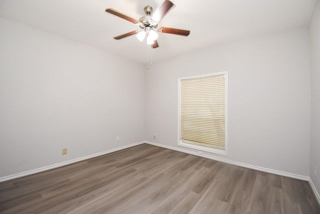201 Vanderpool Lane 113, Houston, TX 77024