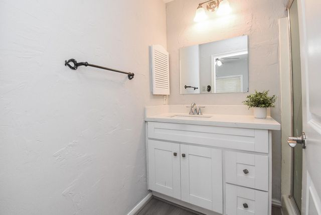 201 Vanderpool Lane 113, Houston, TX 77024