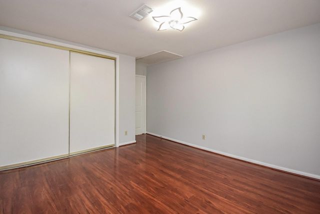 201 Vanderpool Lane 113, Houston, TX 77024