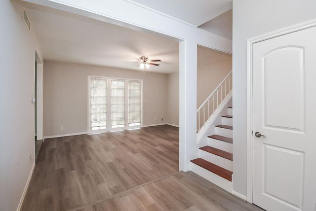 201 Vanderpool Lane 113, Houston, TX 77024