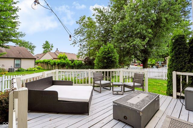 7713 Raleigh Lane, Fishers, IN 46038