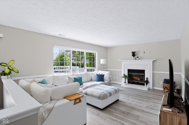 7713 Raleigh Lane, Fishers, IN 46038