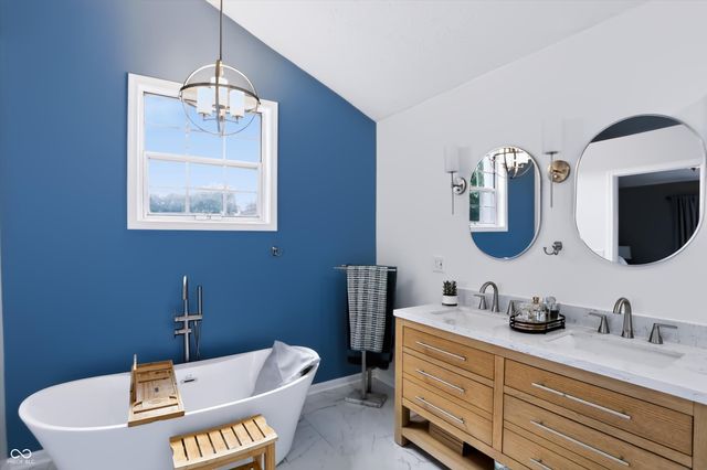 7713 Raleigh Lane, Fishers, IN 46038