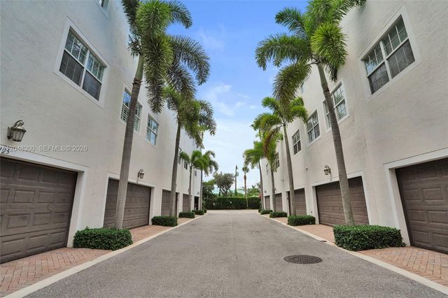 132 Ocean Cay Way, Hypoluxo, FL 33462