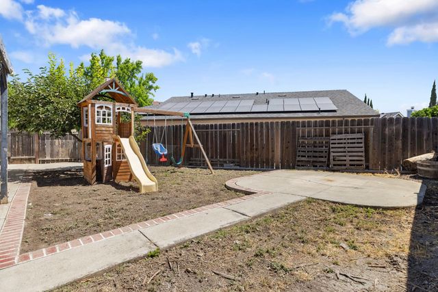 1742 Swenson Ct, Stockton, CA 95206