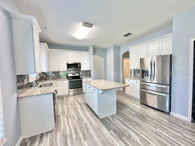 9999 INDIGO BAY CIRCLE, Orlando, FL 32832