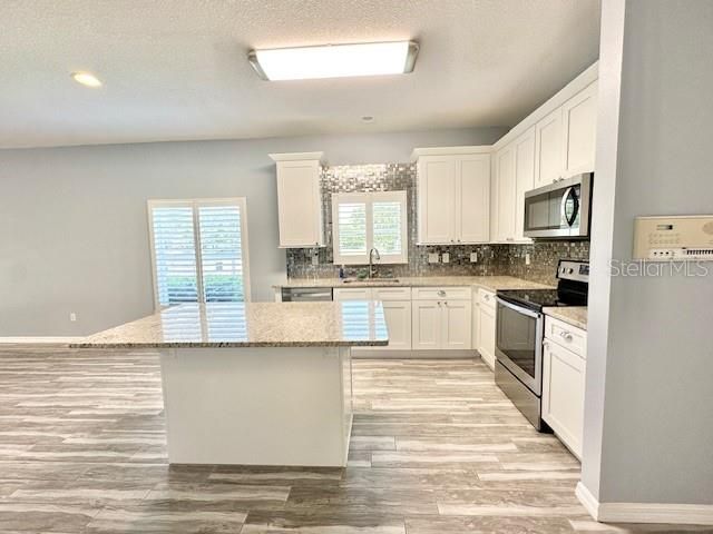 9999 INDIGO BAY CIRCLE, Orlando, FL 32832