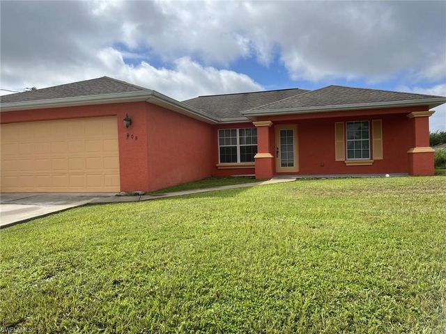 3209 21st ST SW, Lehigh Acres, FL 33976