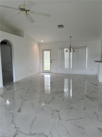 3209 21st ST SW, Lehigh Acres, FL 33976