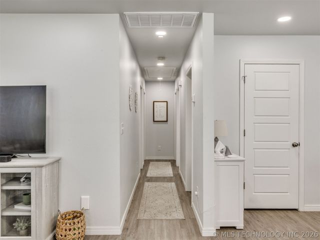 5028 S 29th West Avenue, Tulsa, OK 74107