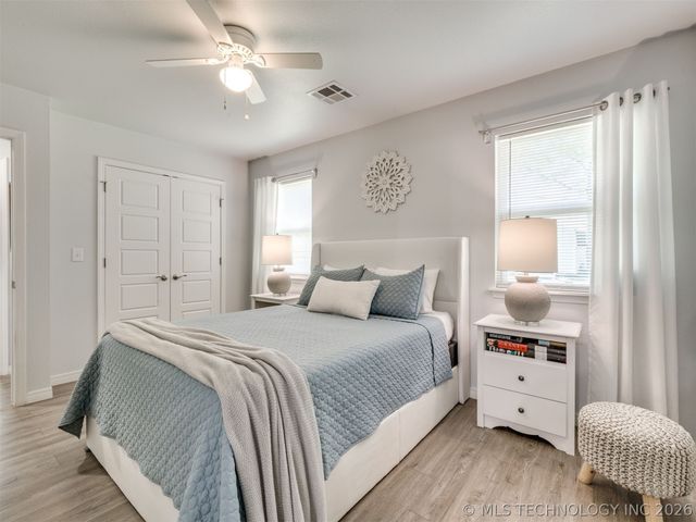 5028 S 29th West Avenue, Tulsa, OK 74107