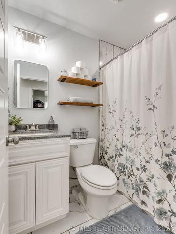 5028 S 29th West Avenue, Tulsa, OK 74107