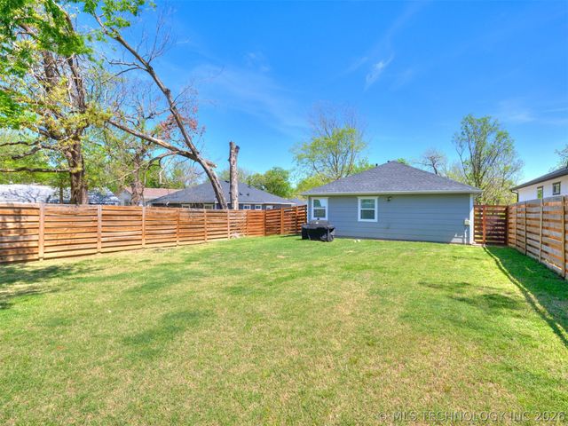 5028 S 29th West Avenue, Tulsa, OK 74107