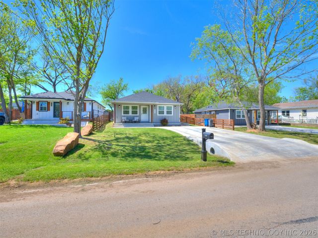 5028 S 29th West Avenue, Tulsa, OK 74107