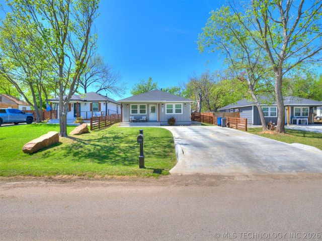 5028 S 29th West Avenue, Tulsa, OK 74107