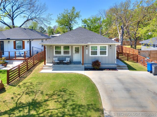 5028 S 29th West Avenue, Tulsa, OK 74107