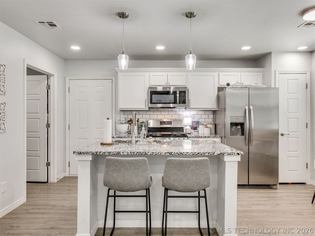 5028 S 29th West Avenue, Tulsa, OK 74107