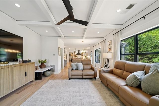 5803 Little Doe Walk, Flowery Branch, GA 30542