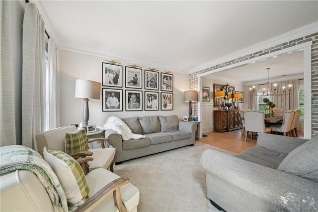 5803 Little Doe Walk, Flowery Branch, GA 30542