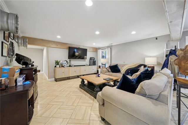 5803 Little Doe Walk, Flowery Branch, GA 30542