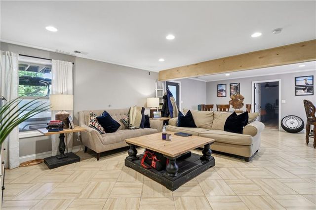 5803 Little Doe Walk, Flowery Branch, GA 30542