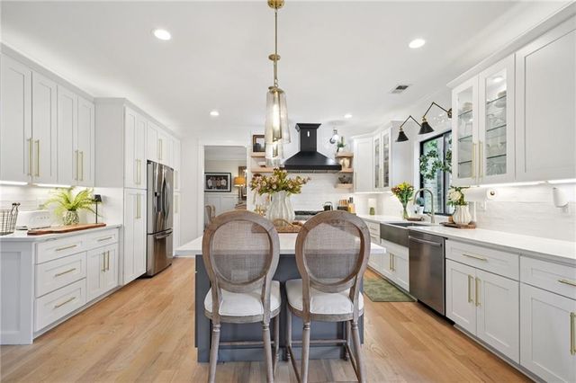 5803 Little Doe Walk, Flowery Branch, GA 30542