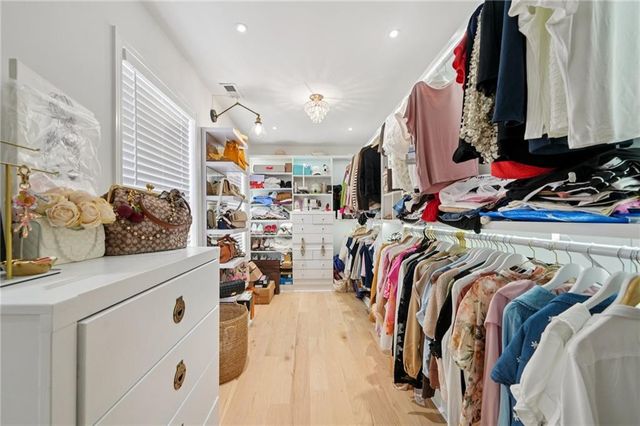 5803 Little Doe Walk, Flowery Branch, GA 30542