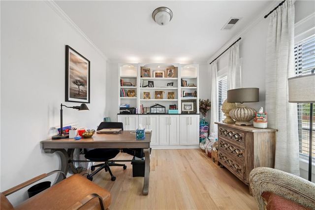 5803 Little Doe Walk, Flowery Branch, GA 30542