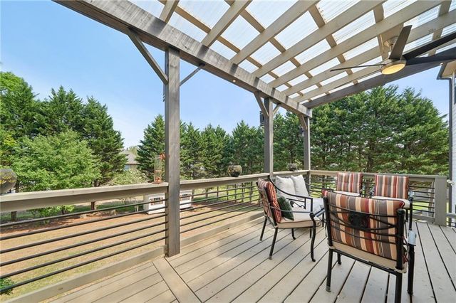 5803 Little Doe Walk, Flowery Branch, GA 30542