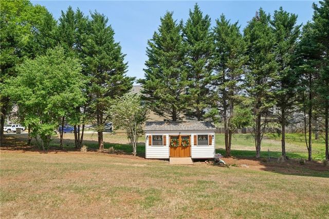 5803 Little Doe Walk, Flowery Branch, GA 30542