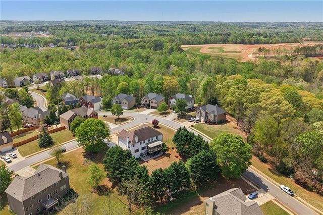 5803 Little Doe Walk, Flowery Branch, GA 30542