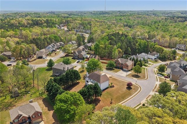 5803 Little Doe Walk, Flowery Branch, GA 30542