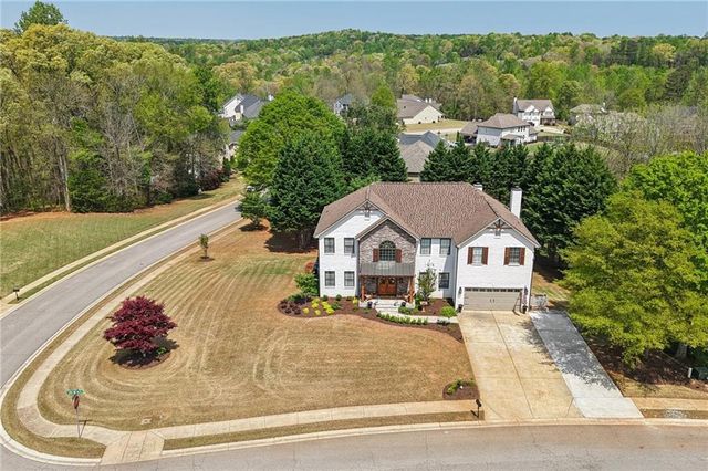 5803 Little Doe Walk, Flowery Branch, GA 30542