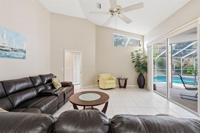 44 LINDER DRIVE, Homosassa, FL 34446