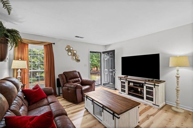 1166 Booth Road SW 209, Marietta, GA 30008