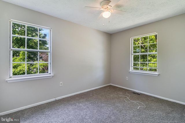 2307 VALLEY OAK CT, Waldorf, MD 20601