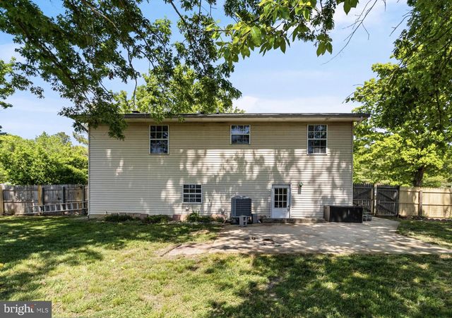 2307 VALLEY OAK CT, Waldorf, MD 20601
