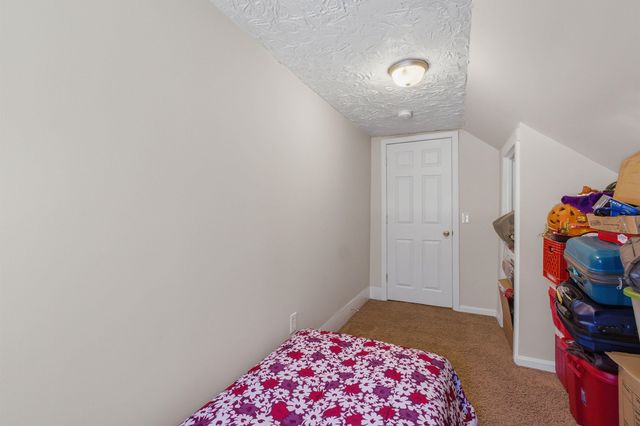 8 West Street, Tilton, NH 03276