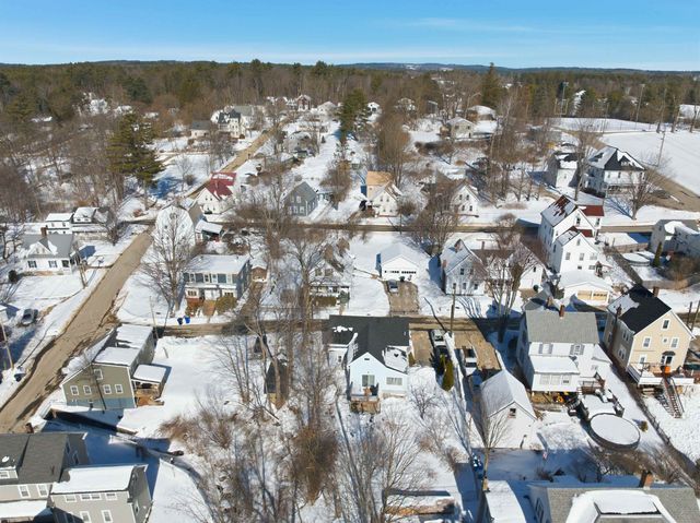 8 West Street, Tilton, NH 03276