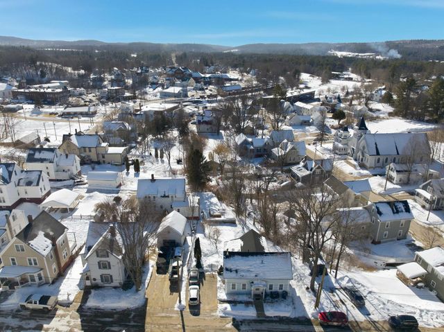 8 West Street, Tilton, NH 03276