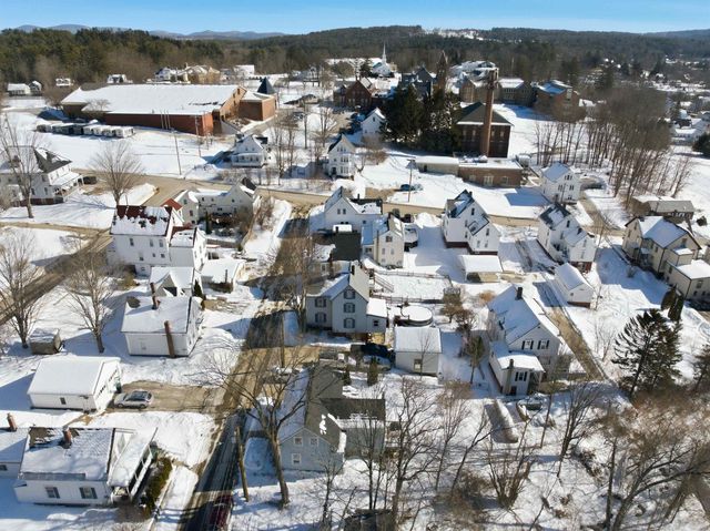 8 West Street, Tilton, NH 03276