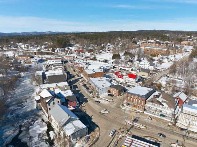 8 West Street, Tilton, NH 03276