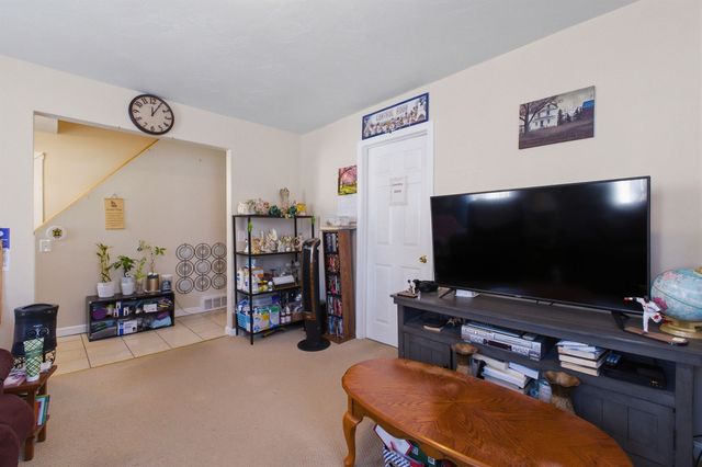 8 West Street, Tilton, NH 03276