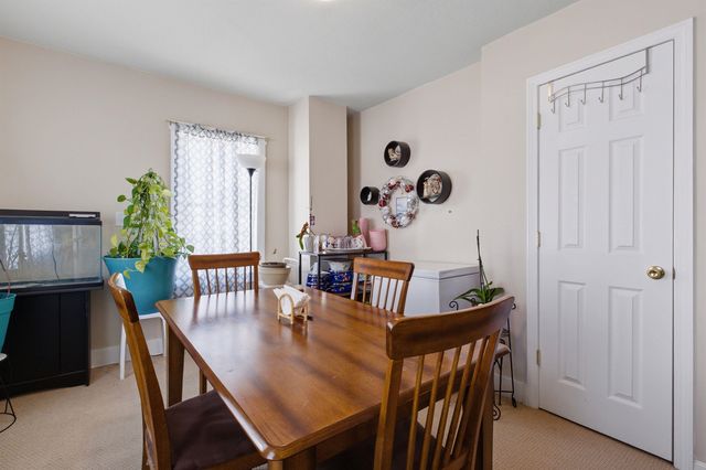 8 West Street, Tilton, NH 03276