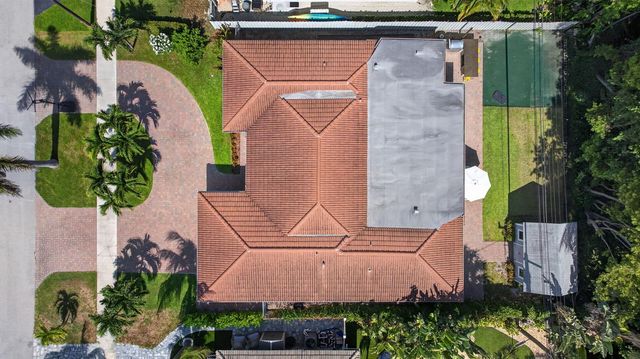 1270 SE 14th Court, Deerfield Beach, FL 33441