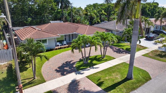 1270 SE 14th Court, Deerfield Beach, FL 33441