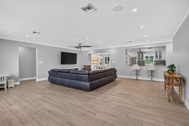 1270 SE 14th Court, Deerfield Beach, FL 33441